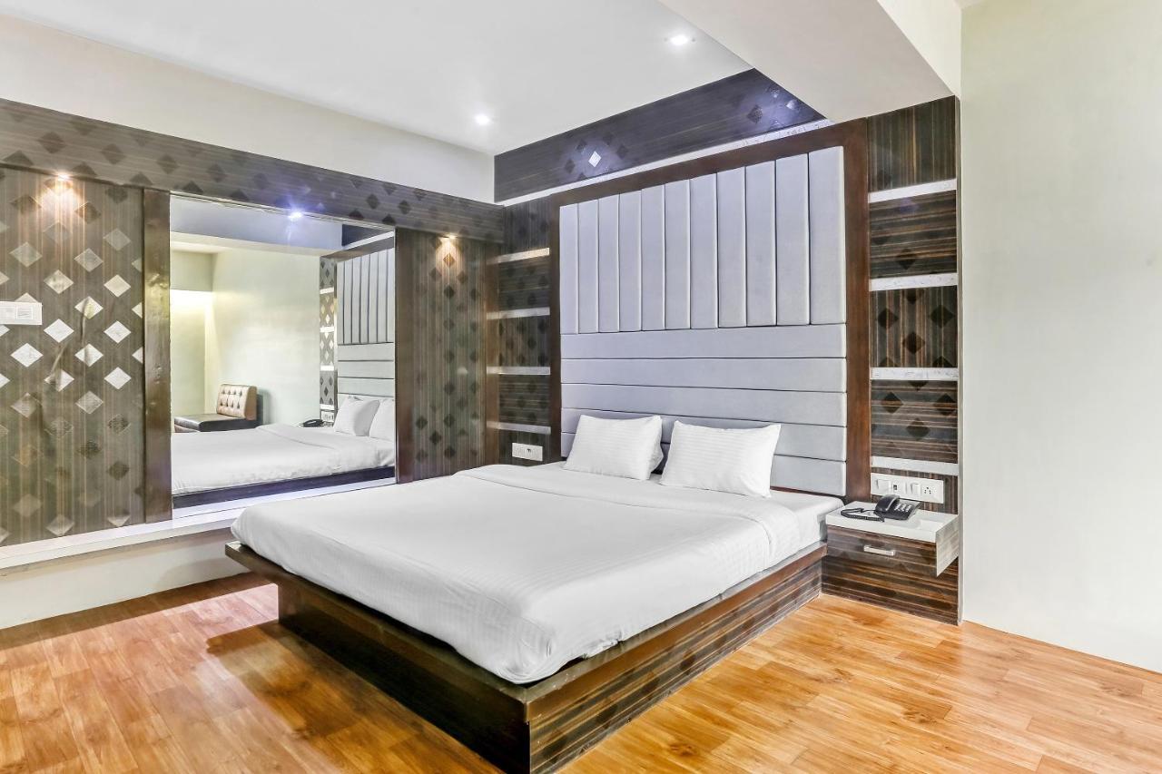 Oyo Flagship 83396 Hotel Vinyasa Residency Bombay Exterior foto