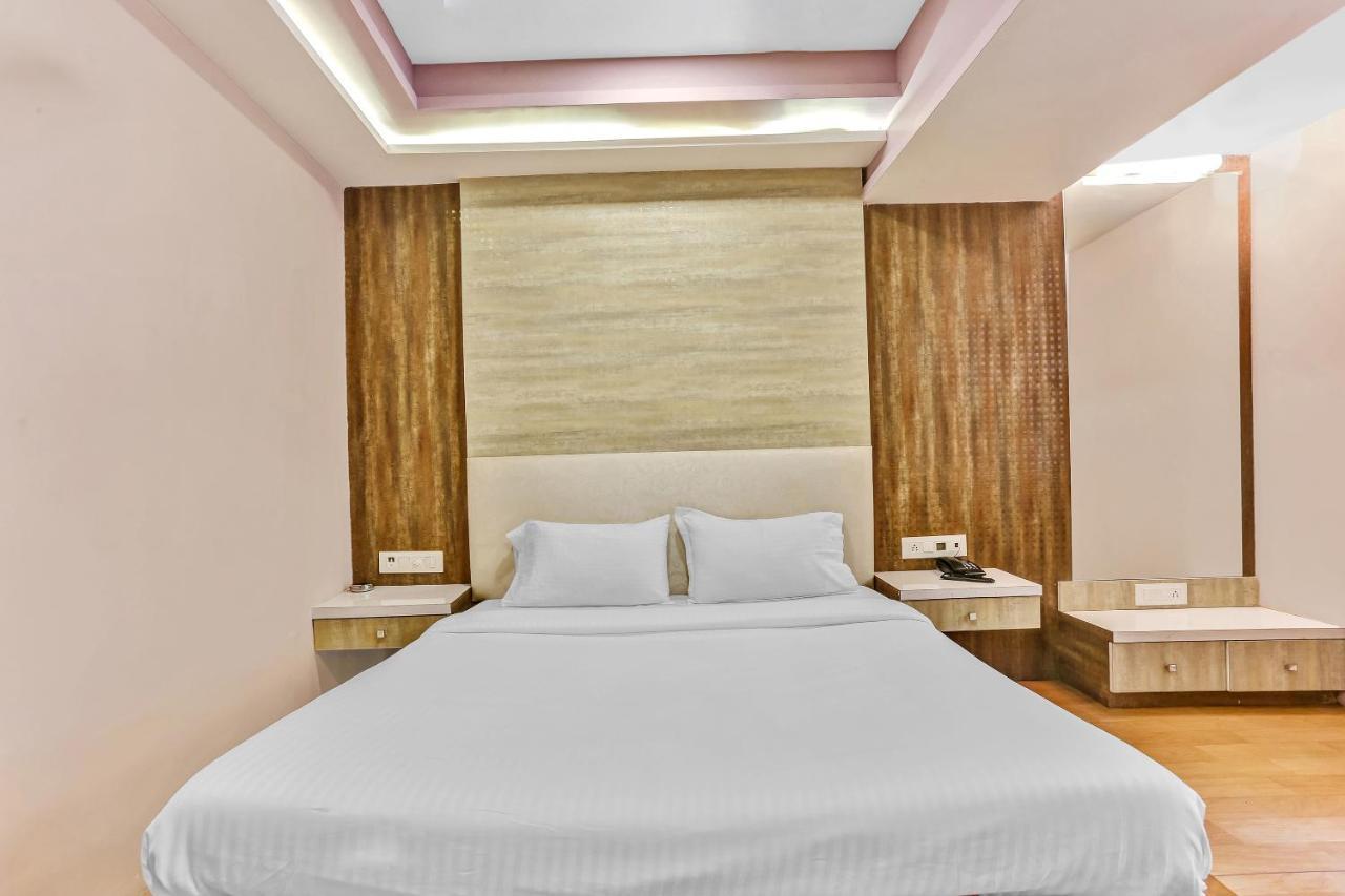 Oyo Flagship 83396 Hotel Vinyasa Residency Bombay Exterior foto