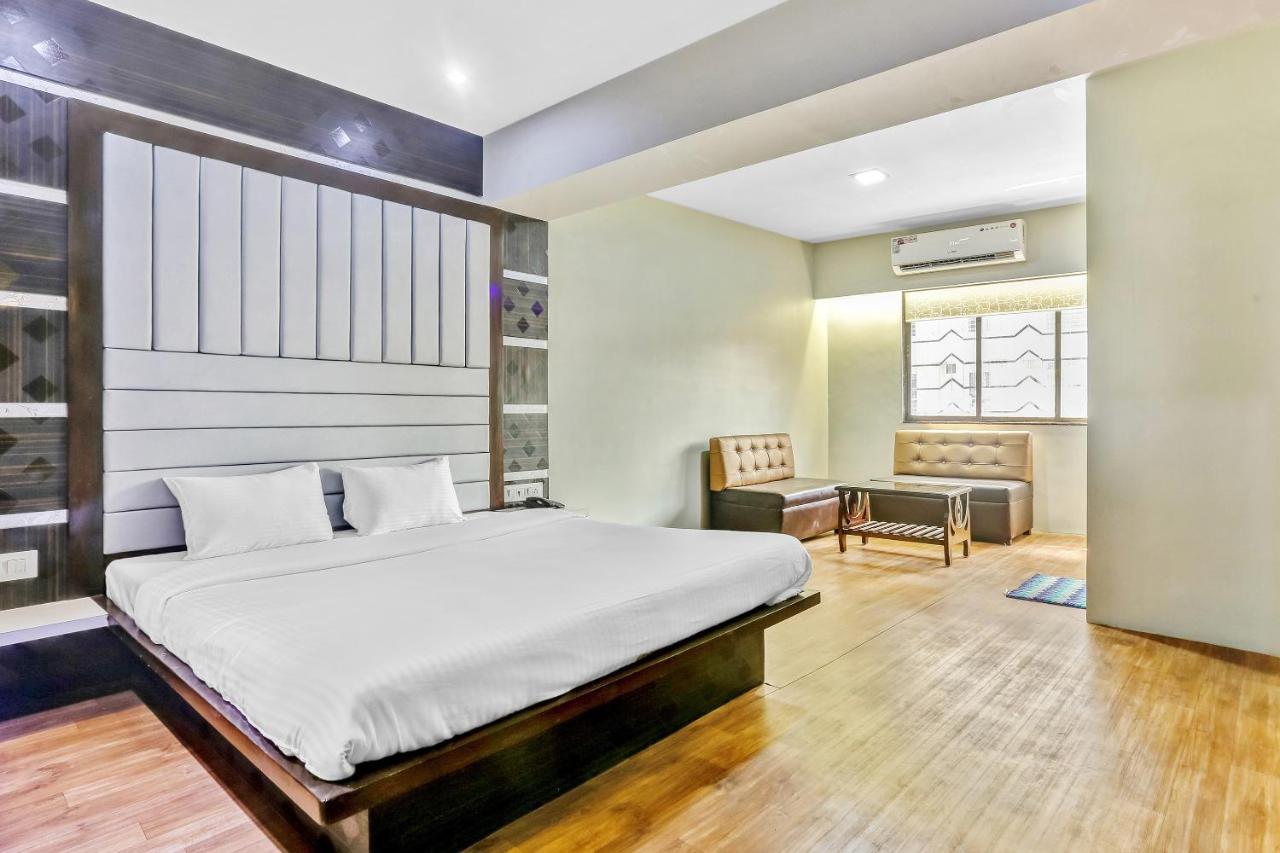 Oyo Flagship 83396 Hotel Vinyasa Residency Bombay Exterior foto