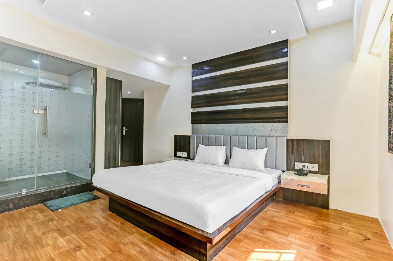 Oyo Flagship 83396 Hotel Vinyasa Residency Bombay Exterior foto
